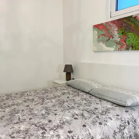 The White House, Modern Apartment In Center-2
